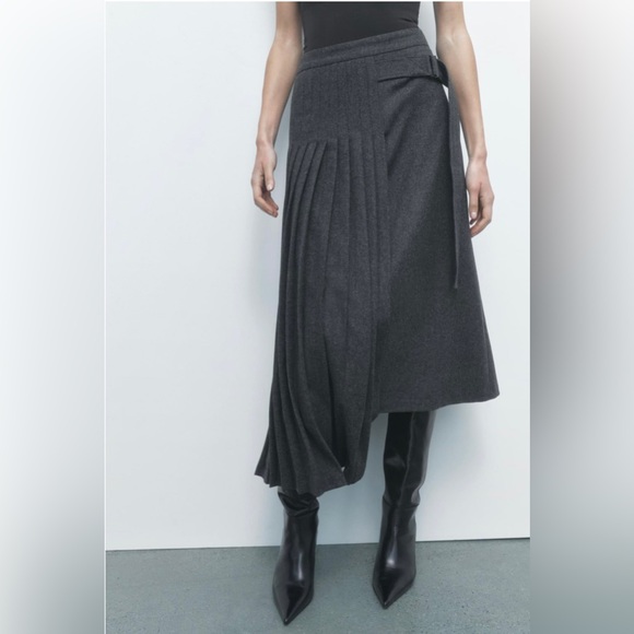 Zara asymmetric box pleat skirt limited edition - Picture 1 of 9